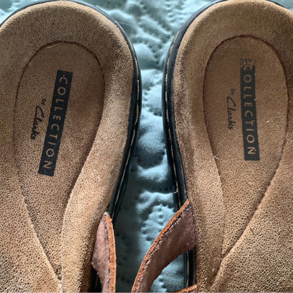 Clarks Tan Leather Women's Sandals - Picture 3 of 4